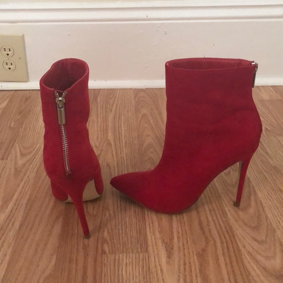 High heels - Picture 2 of 2